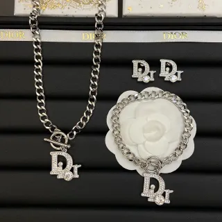 Dior Iconic Chaîne Curb Argent Blanc Pavé-Crystal Monogramme Pendentif Collier