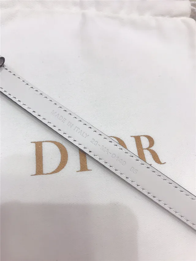 Dior J'Adior Ceinture en cuir noir et doré avec plaque logo fine 19