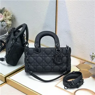 Dior Lady Sac à main en cuir noir matelassé cannage poignée supérieure enroulée
