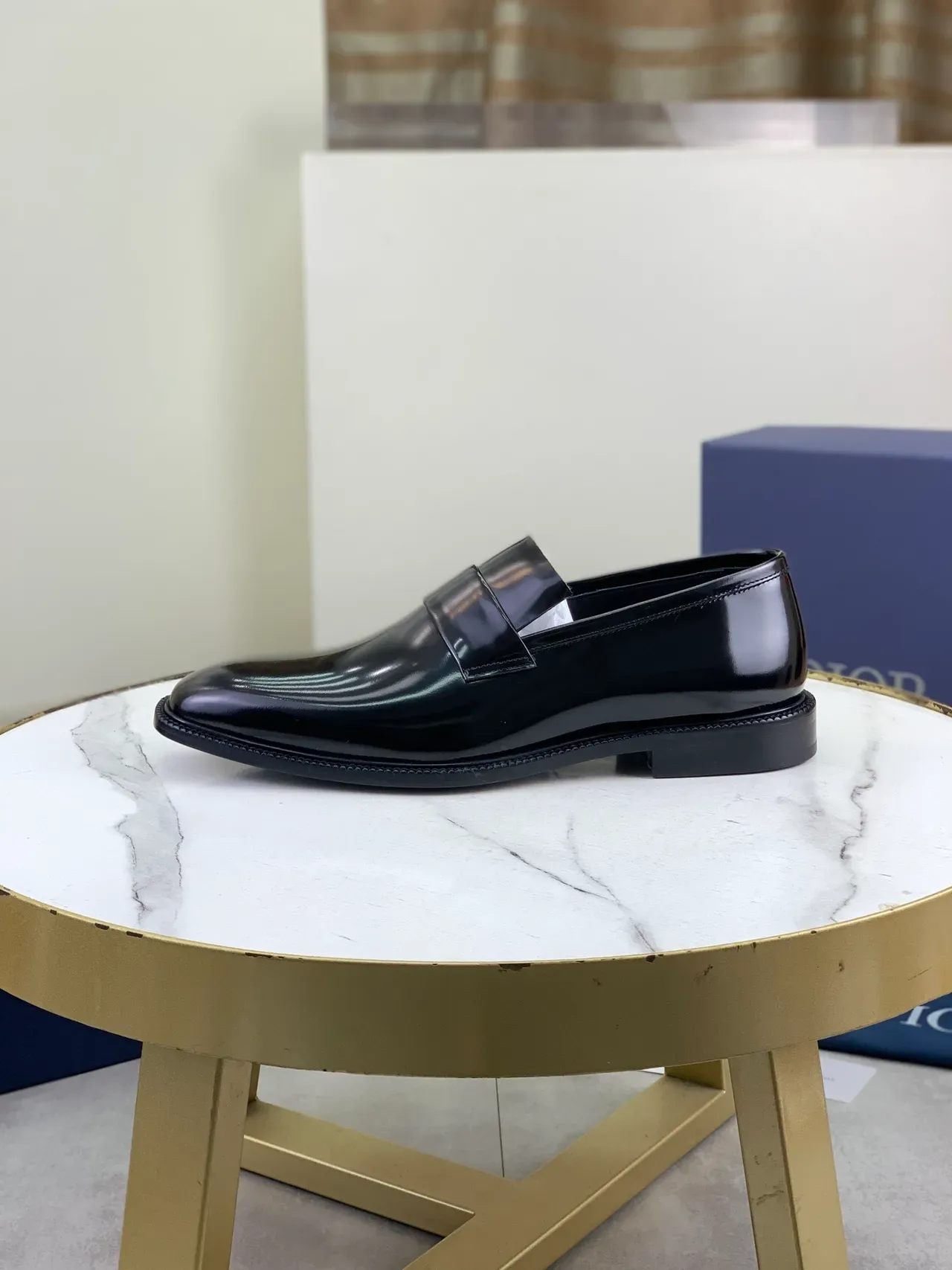 Dior Loafer Preto Couro Patentado Brilhante Tira Única 6