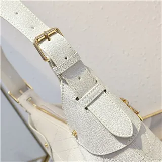 Dior Sac Hobo Navy Beige Monogramme Canvas Fermeture à Cordon 5