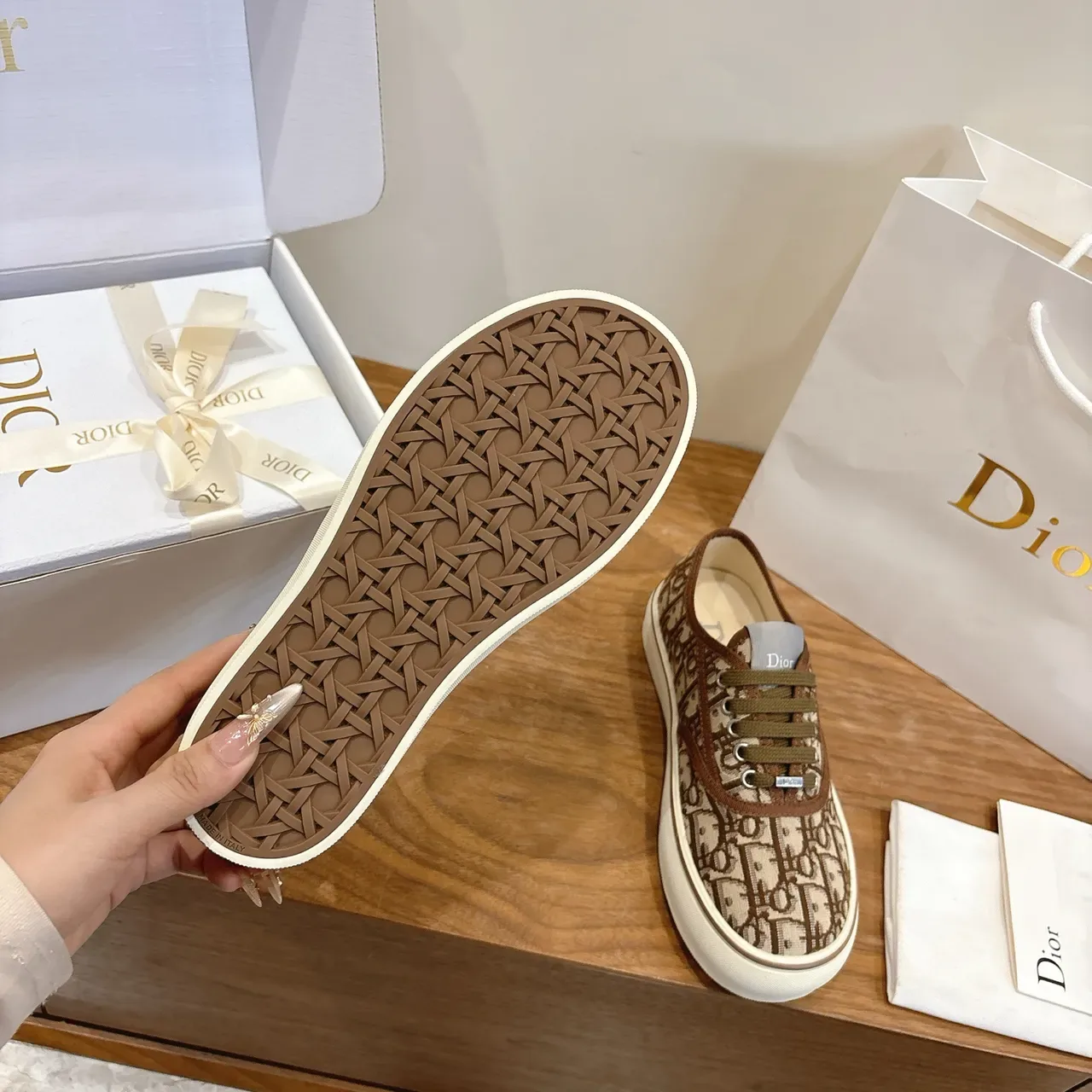 Dior Oblique Canvas 米棕 Monogram Low-Top Lace-Up Lifestyle 运动鞋 2