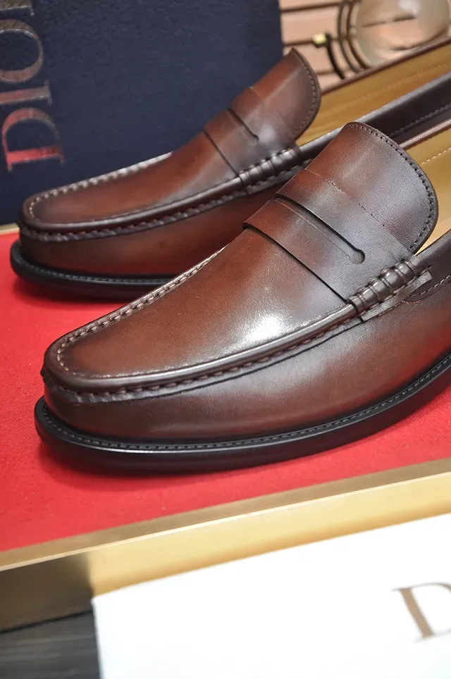 Dior Penny Loafer Mocassins en Cuir Marron 2