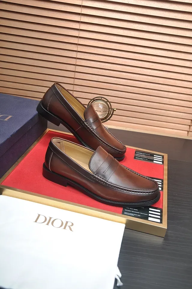 Dior Penny Loafer Mocassins en Cuir Marron 4