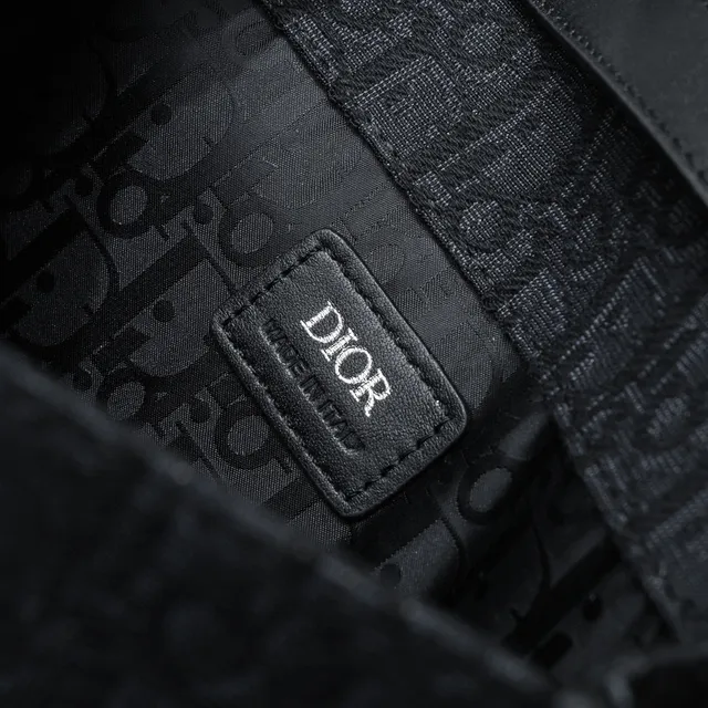 Dior Saddle Black Structured Silhouette Textured Leather Saddle Bag 2