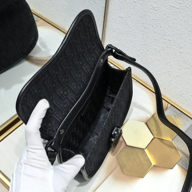 Dior Saddle Black Structured Silhouette Textured Leather Saddle Bag 3
