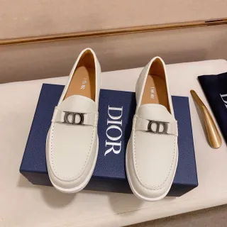 Dior सफेद चांदी कद्दूकस त्वचा CD बकल हार्डवेयर लोफर