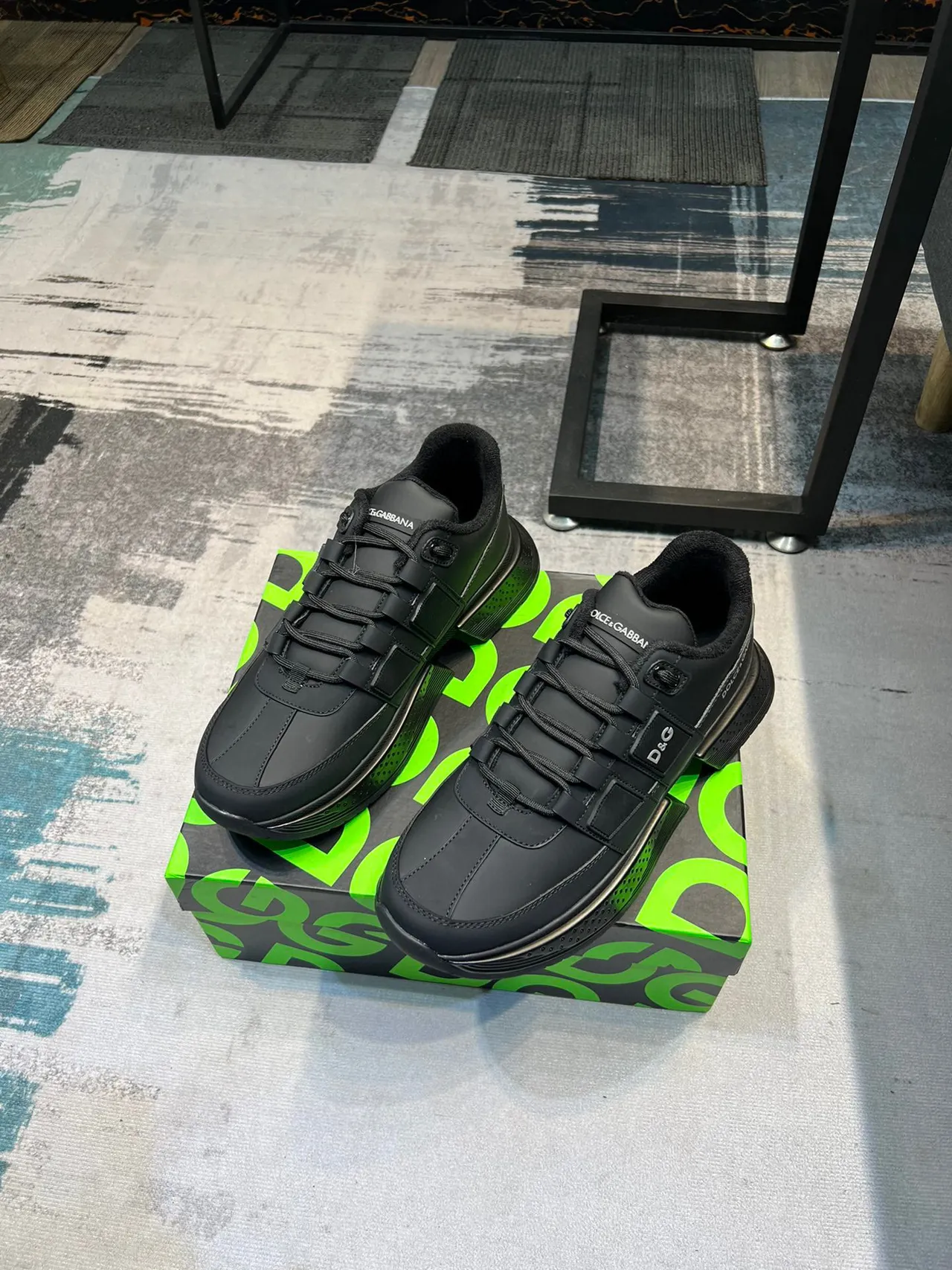 Dolce & Gabbana Sneakers Chunky Noir Vert Cuir Mat Tige Fermeture Double Bride 4
