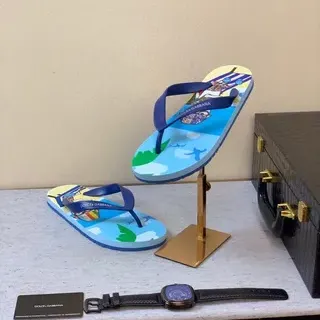 Dolce & Gabbana Sandales Flip-Flop Thématiques Plage Imprimées