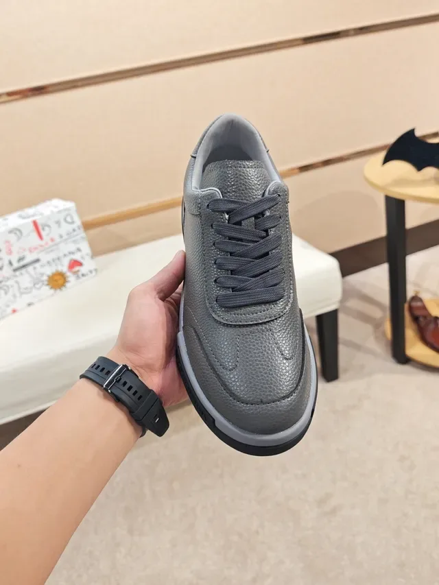 Dolce & Gabbana 灰色粒面皮革生活方式运动鞋 5