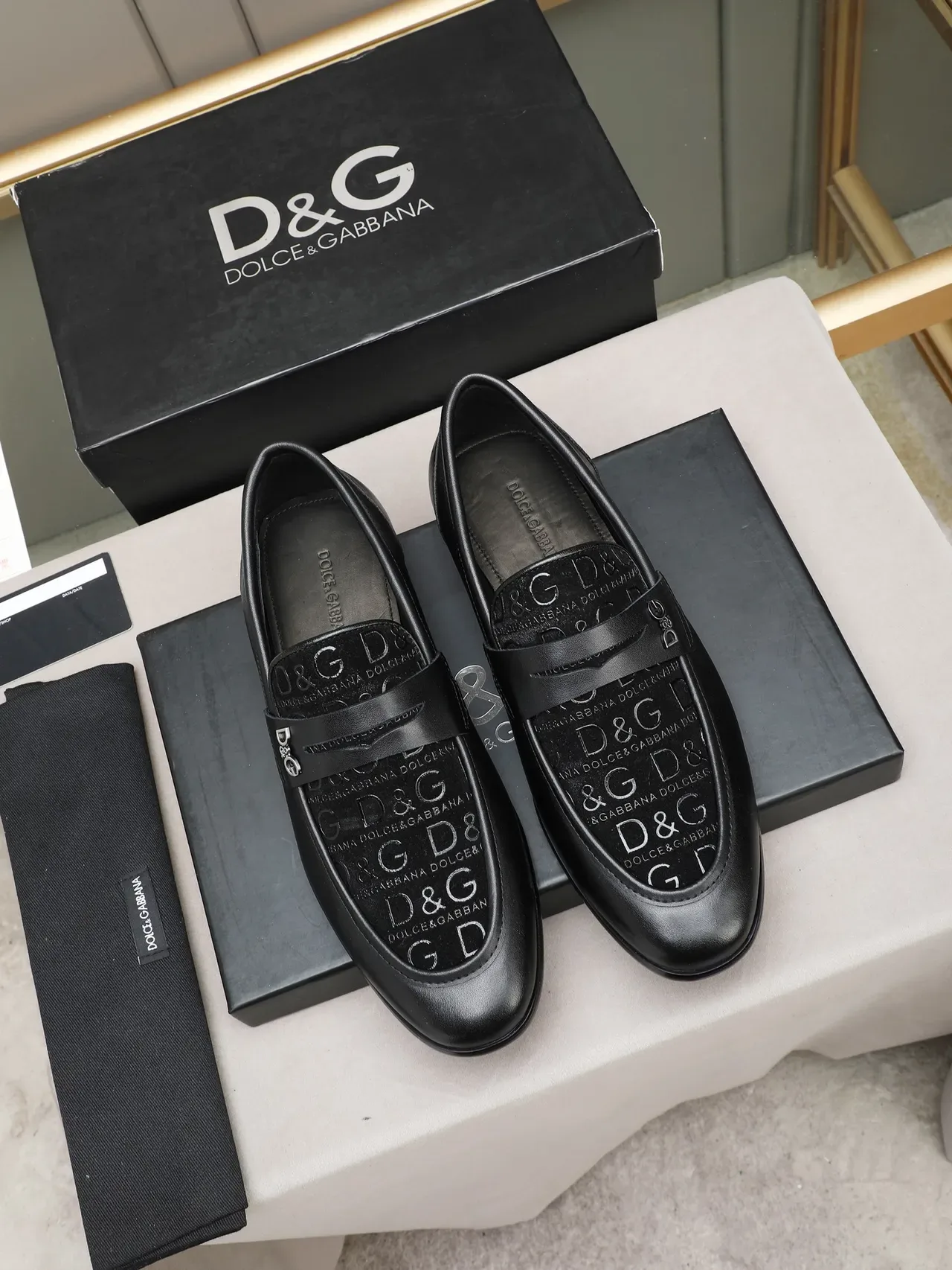 Dolce & Gabbana Logo-Strap কালো চামড়ার লোরফার 2