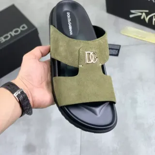 Dolce & Gabbana أخضر زيتوني جلد النعش DG Logo سلايدز