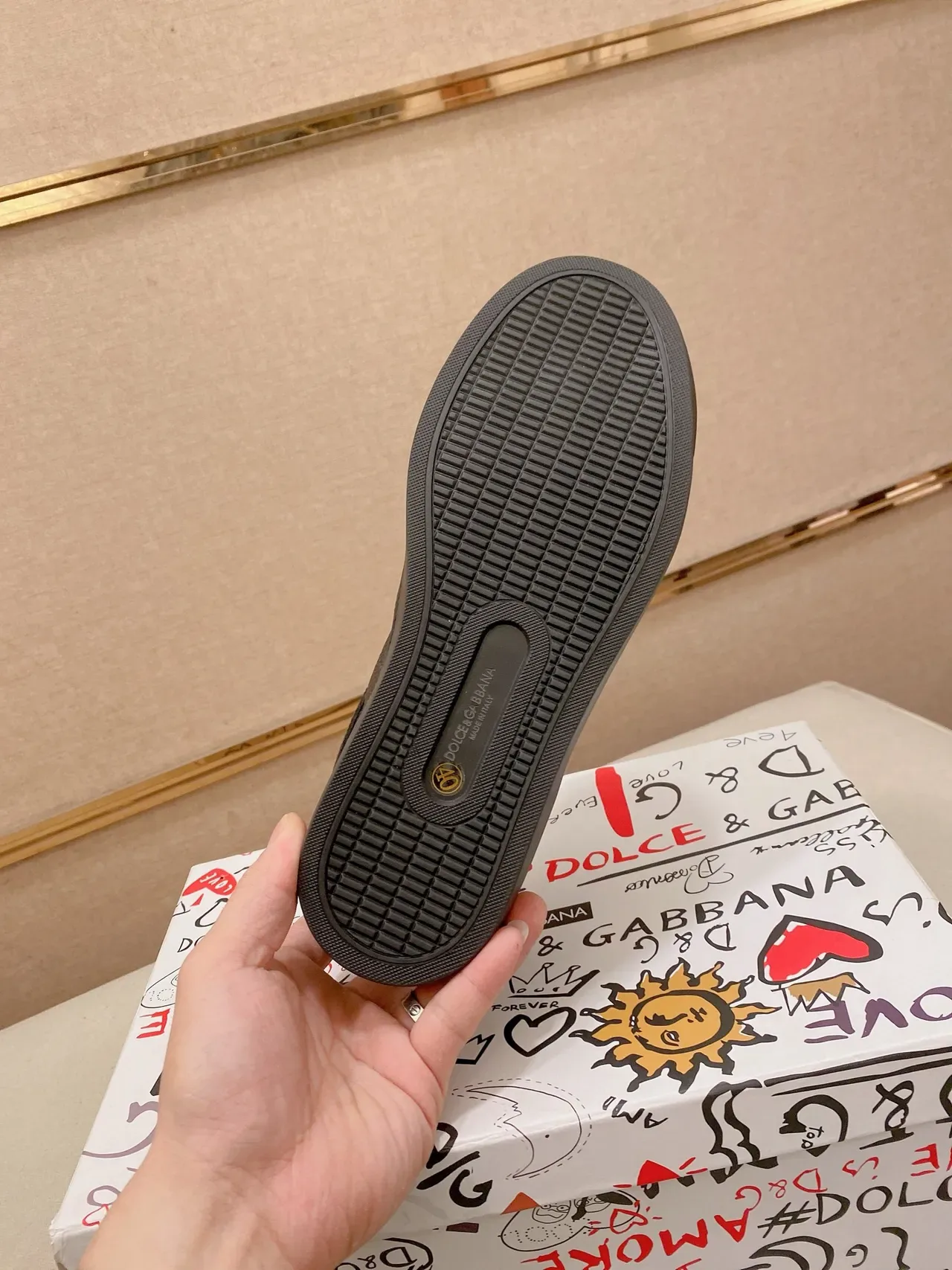 Dolce & Gabbana Portofino أحذية رياضية أسود جلد مثقب نمط حياة 2