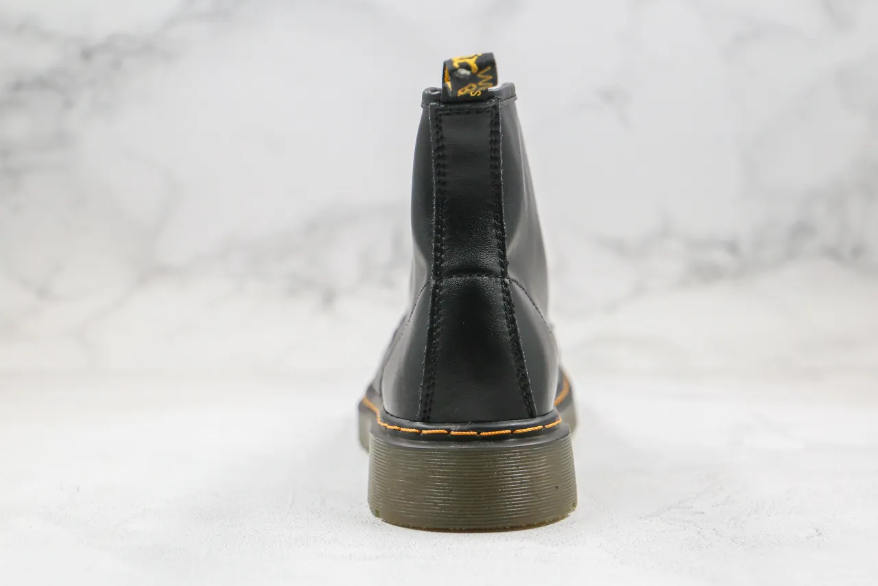 Dr. Martens 1460 Bottes Martin Cuir Noir Lisse Couture Jaune 10