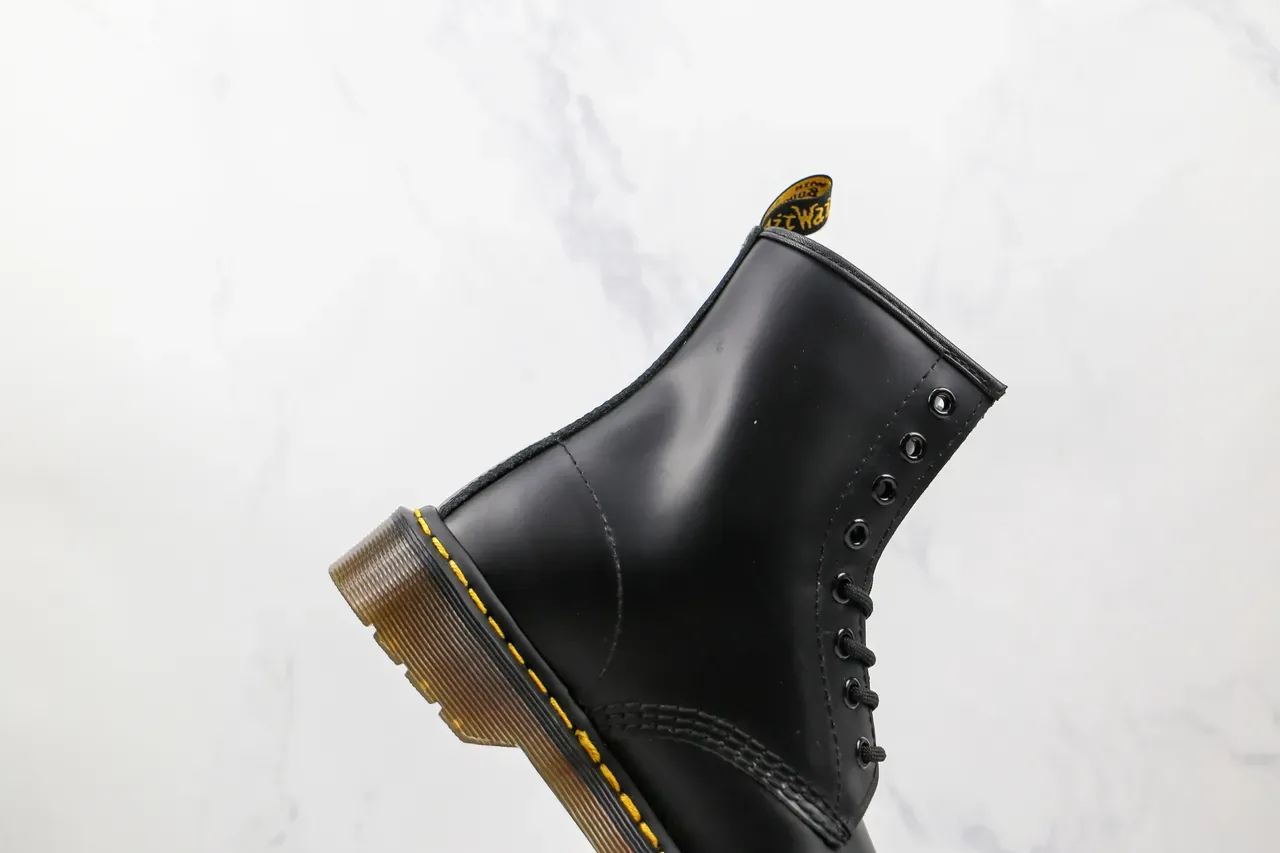 Botines Dr. Martens 1460 Cuir Noir Lisse Couture Jaune 6