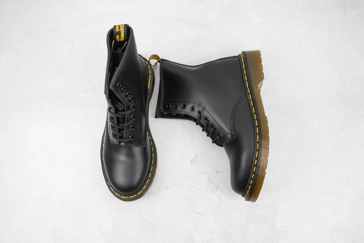 Botines Dr. Martens 1460 Cuir Noir Lisse Couture Jaune 8