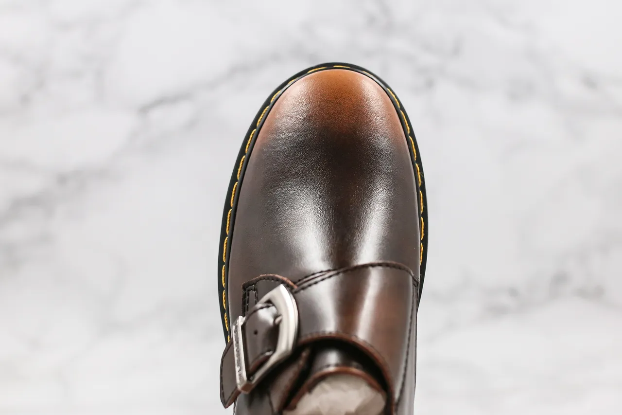 Dr. Martens 1461 বাদামী চামড়ার একটি ফিতা মোনক জুতা 5