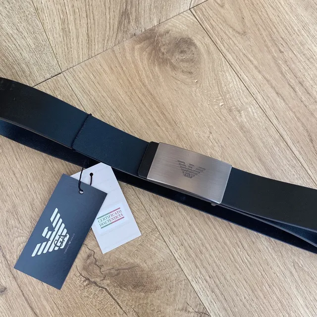 Emporio Armani Cinto de couro preto e prata com fivela de metal escovado mate 2