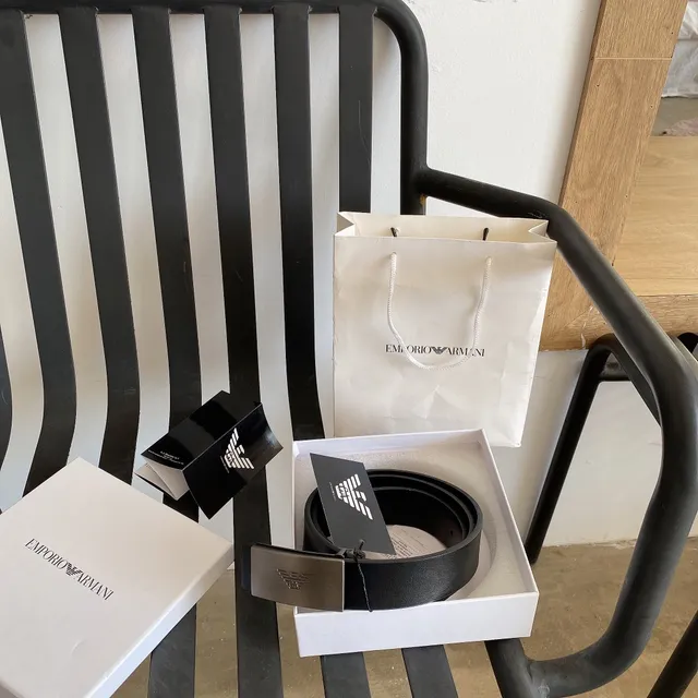 Emporio Armani Cinto de couro preto e prata com fivela de metal escovado mate 11