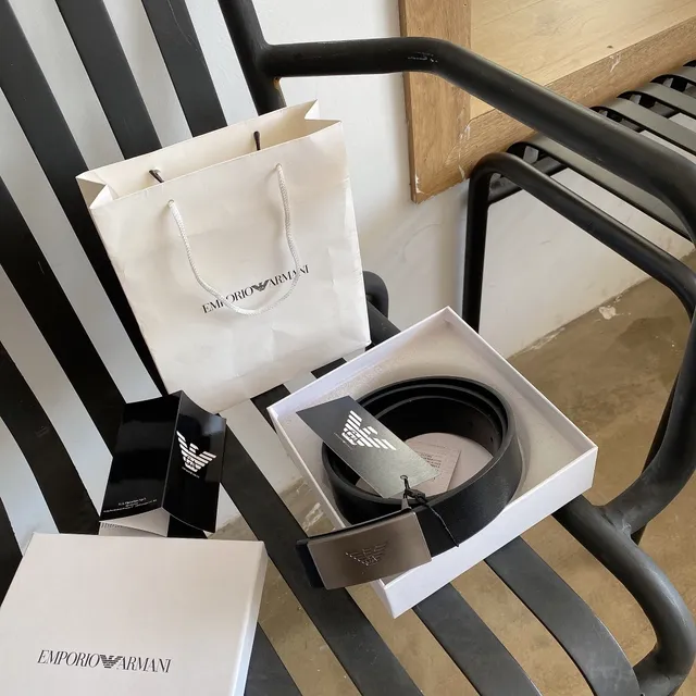 Emporio Armani Cinto de couro preto e prata com fivela de metal escovado mate 13