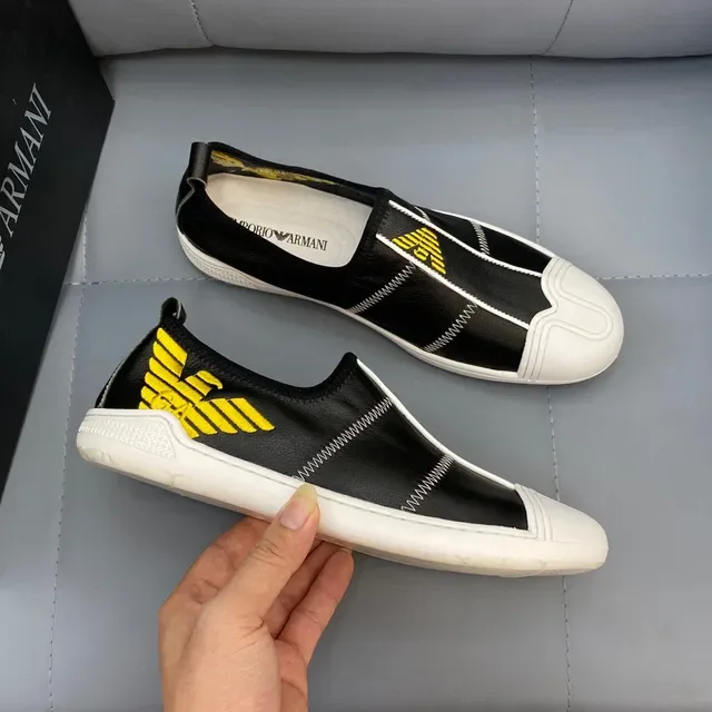 Emporio Armani Tênis Lifestyle Preto Branco Slip-On Couro Superior 8