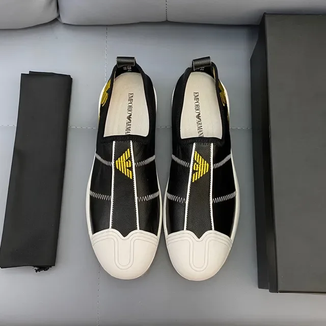 Emporio Armani Tênis Lifestyle Preto Branco Slip-On Couro Superior 9