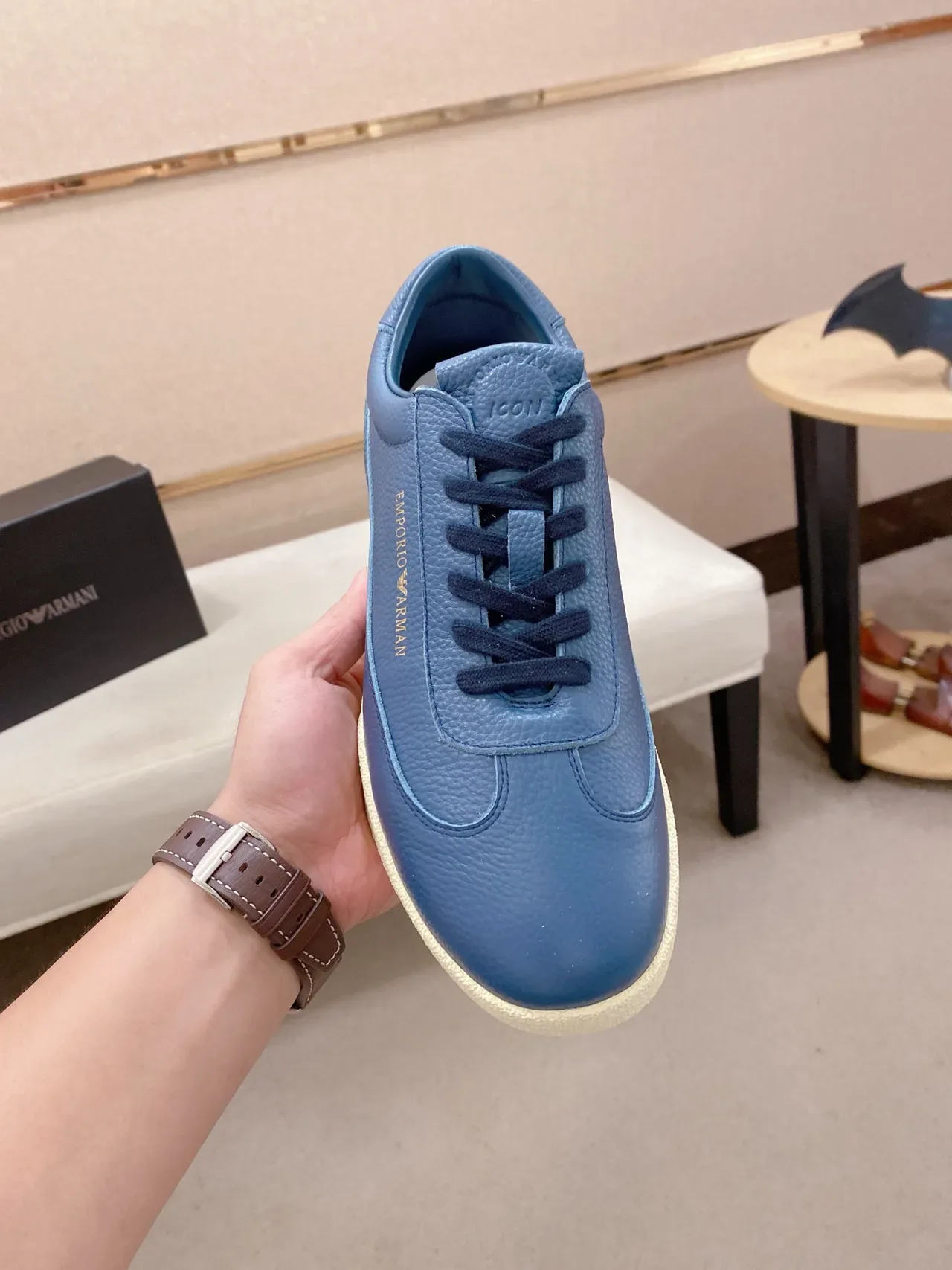 Emporio Armani নীল চামড়ার লাইফস্টাইল স্নিকার 5