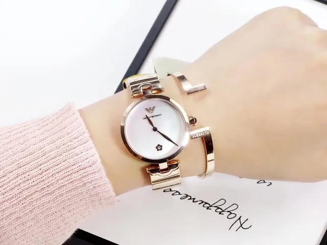 Emporio Armani सोने की सफेद गुलाब लहरदार लिंक कंगन माँ मोती डायल क्वार्ट्ज घड़ी 2