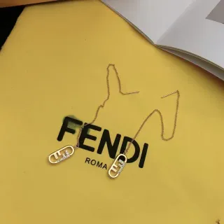 Fendi FF Pingente Oval de Cristal Pavé