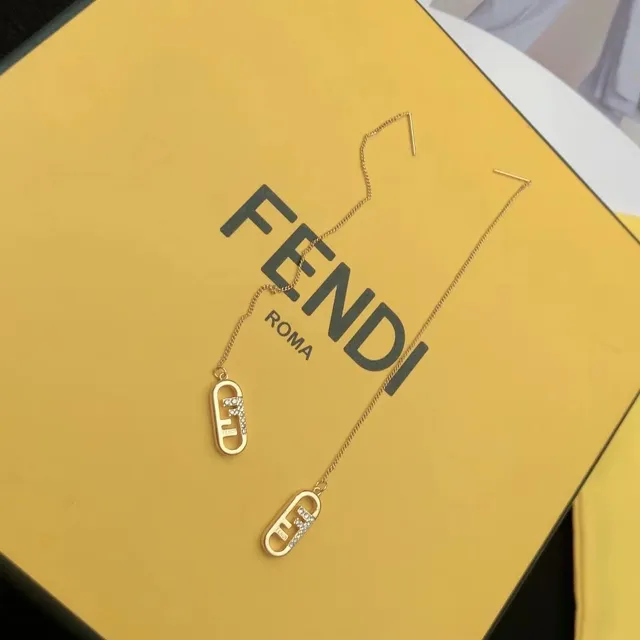 Fendi FF Pingente Oval de Cristal Pavé 6
