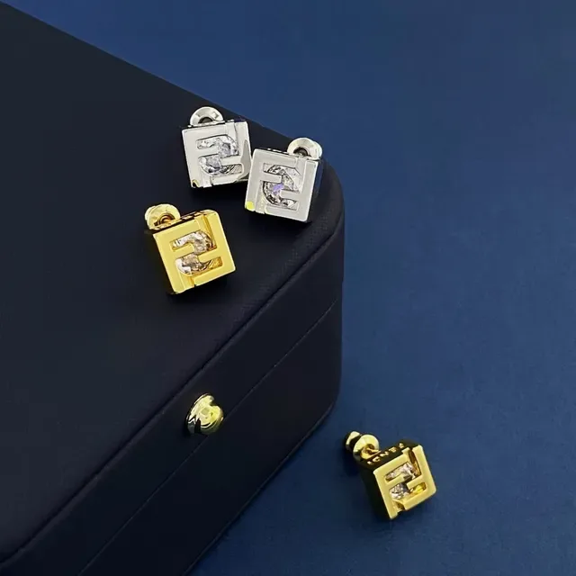 Fendi FF Or Argent Carré Géométrique Ajouré Logo Bijoux 9