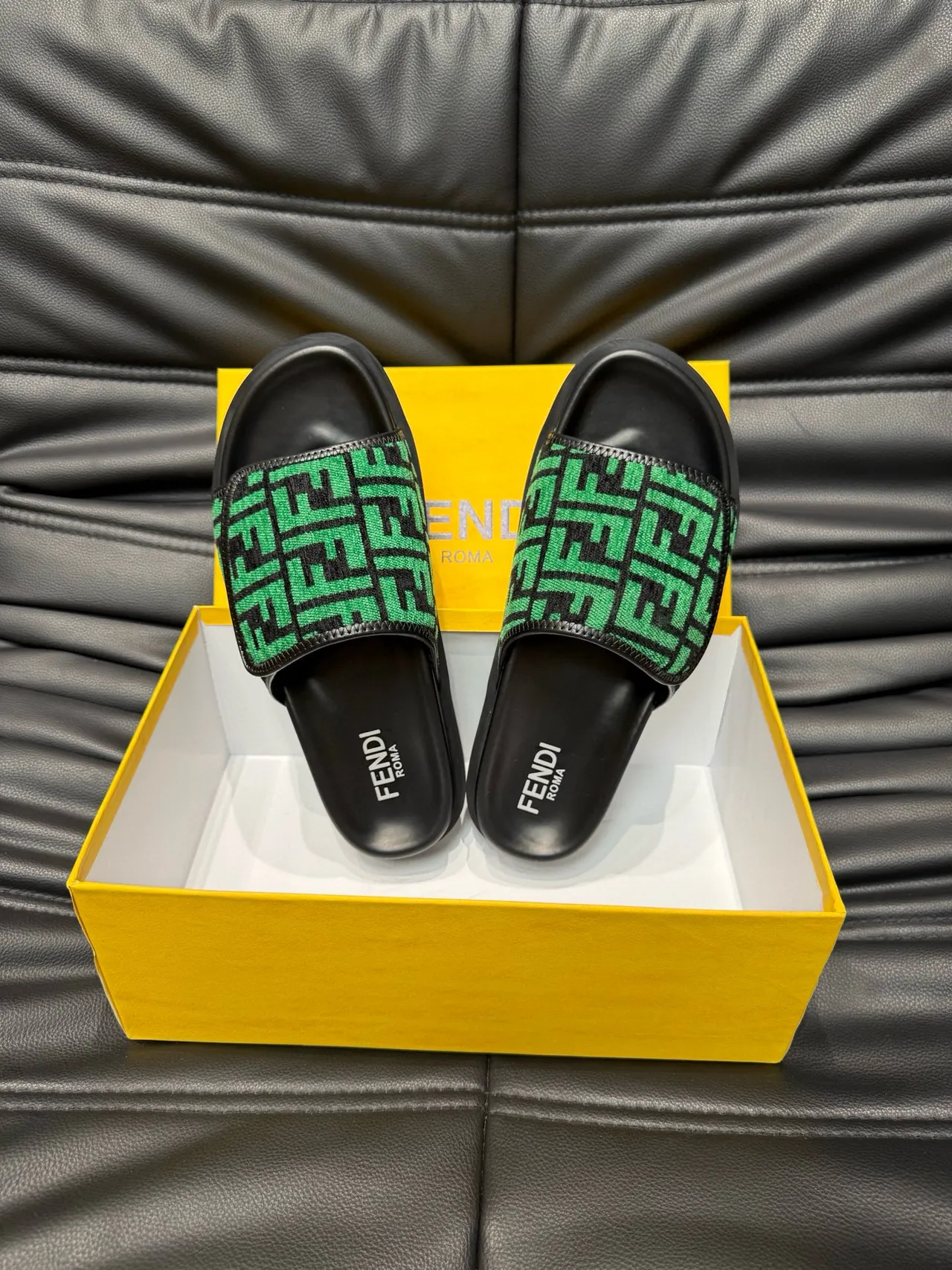 Fendi FF Slide 黑色绿色印花 编织带 橡胶底 拖鞋 5