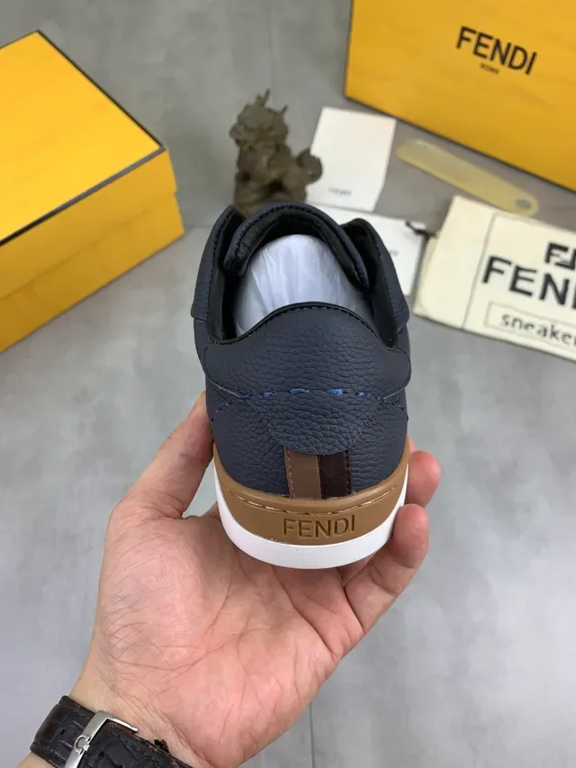 فيندي مانيا Navy White سايد سكيب جلد مقشر أحذية رياضية أسلوب حياة 4