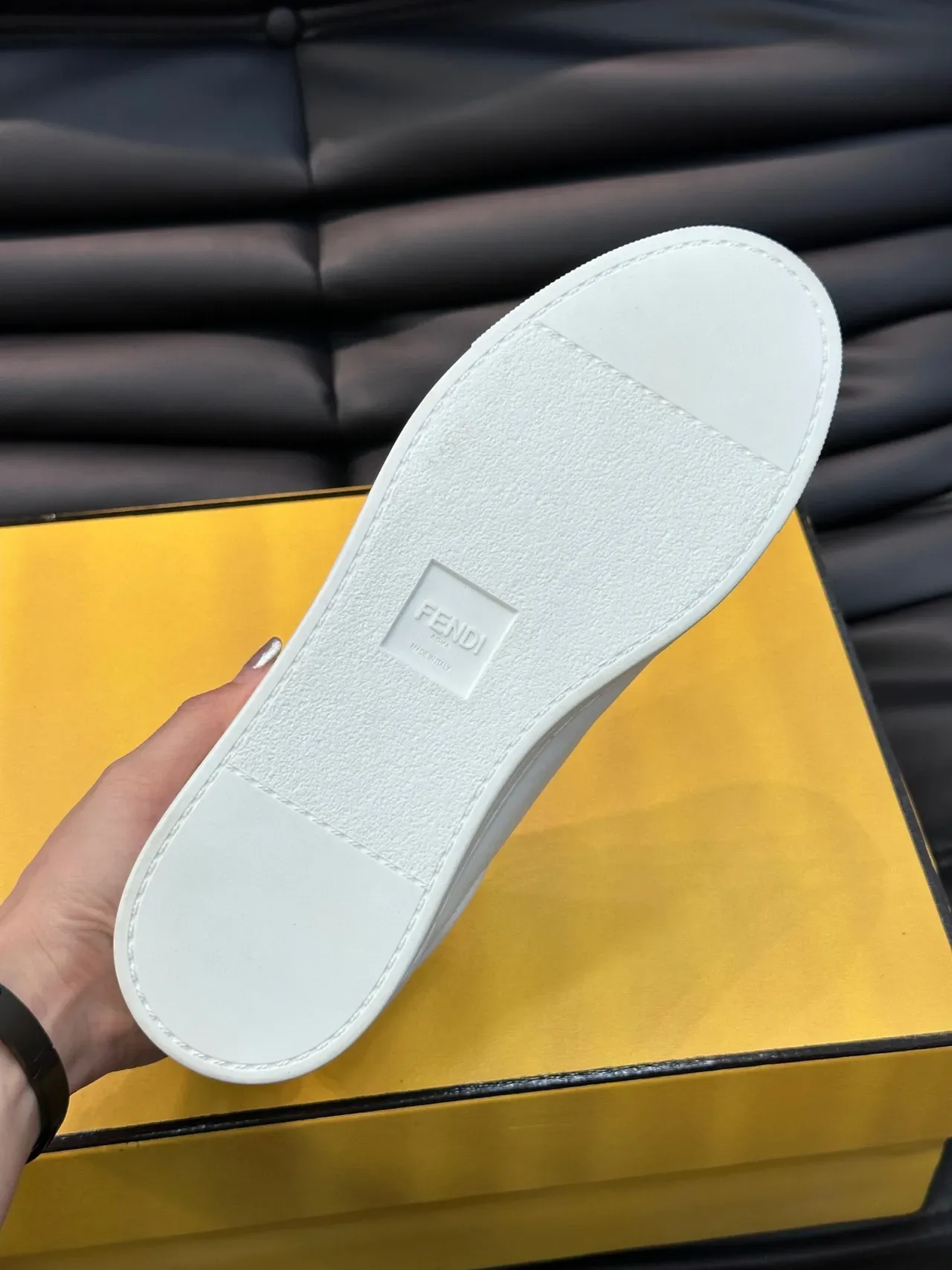 Fendi Tênis Branco de Couro Low-Top 2