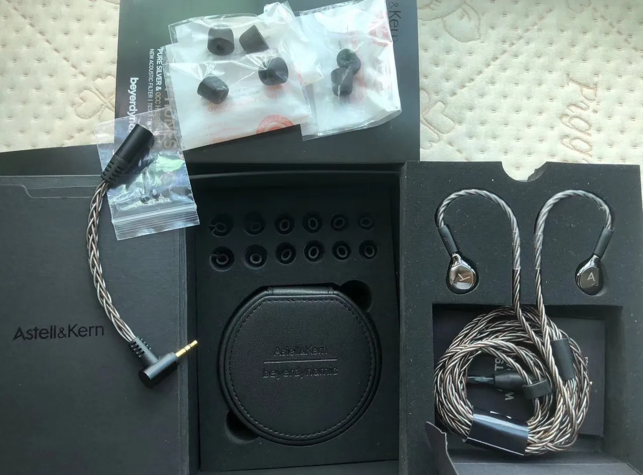 Astell&Kern AK T9iE Black Silver Matte Metallic Over-ear Headphones 6