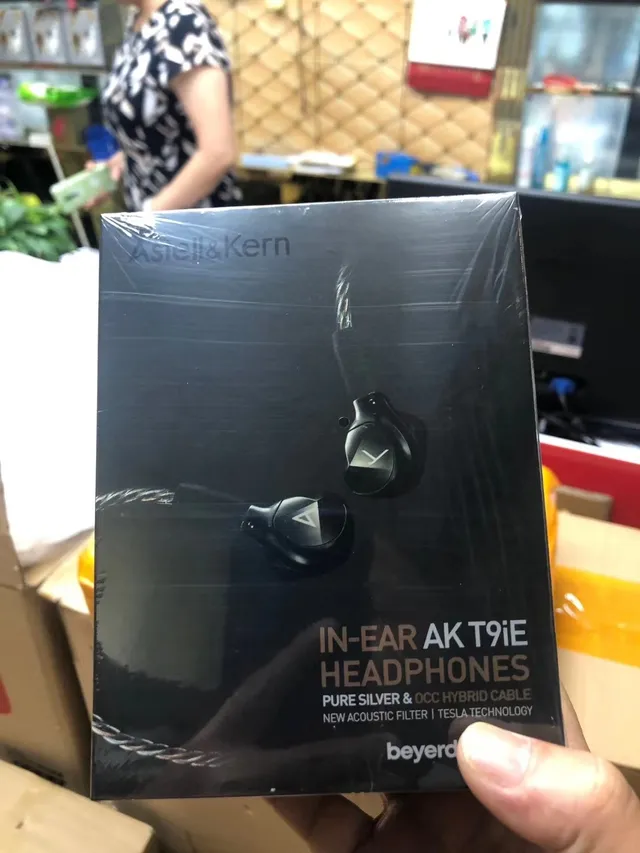 Astell&Kern AK T9iE Black Silver Matte Metallic Over-ear Headphones 7