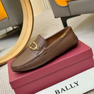 Bally Horsebit Loafer حذاء لوفر بني جلد Pebbled Slip-On