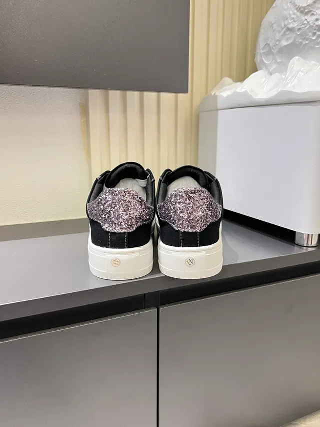 Black and Glitter Toe Cap Canvas Low-Top Sneakers 2