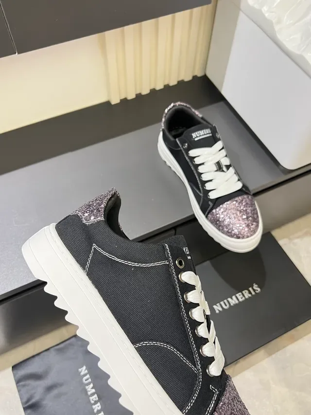 Black and Glitter Toe Cap Canvas Low-Top Sneakers 3