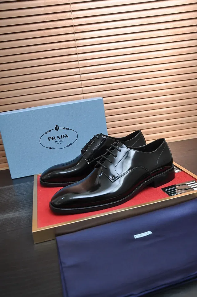 Black and Tan Saddle Cap Toe Oxford Shoes 4