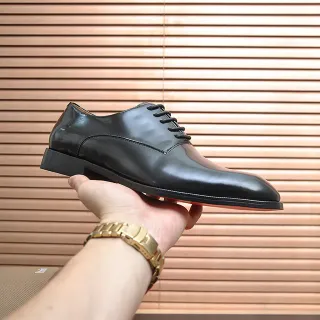 Chaussure Oxford à embout cap noir brillant