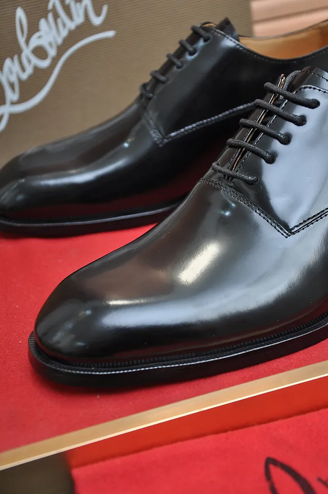 Sapato Oxford de bico cap preto brilhante 4