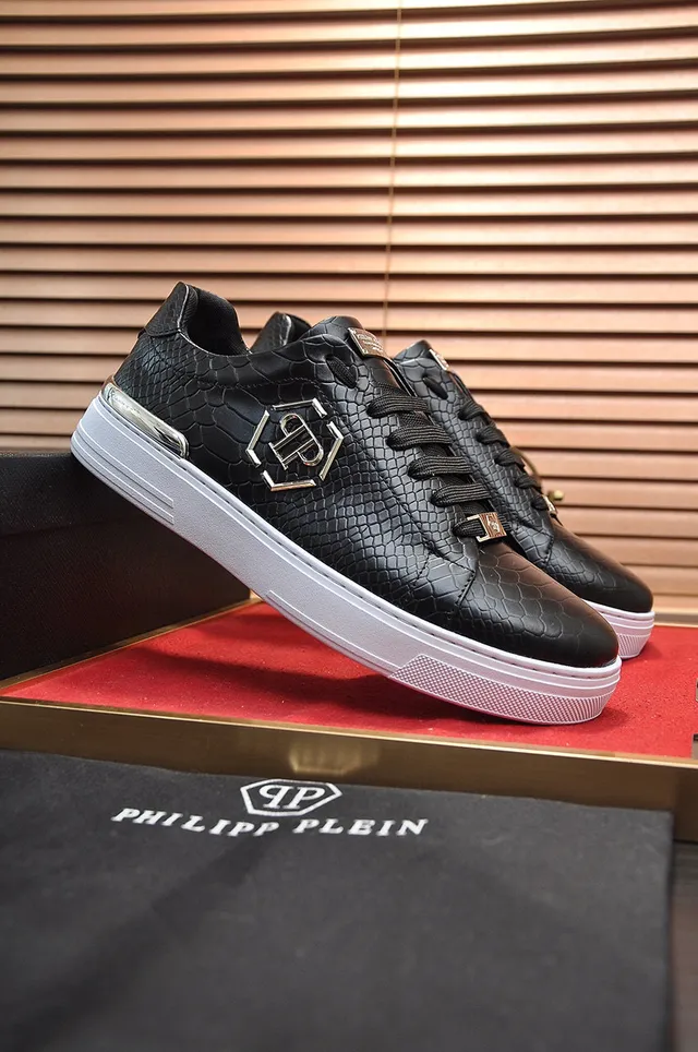 Black Gold Snake-Embossed Leather Hexagonal Logo Sneakers 8