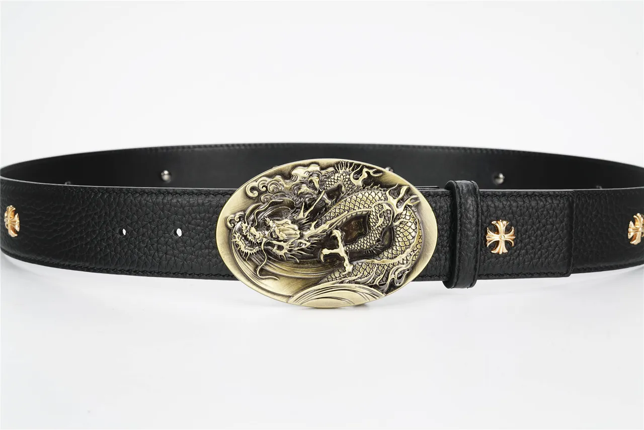 Ceinture en cuir noir et doré texturée avec texture de galet, ornée, boucle ovale avec relief de dragon 8