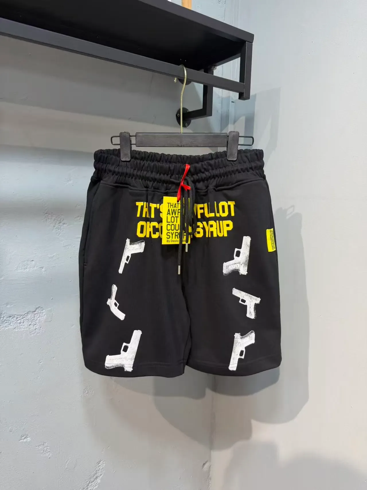 Black Graphic-Print Elastic-Waist Drawstring Shorts 5