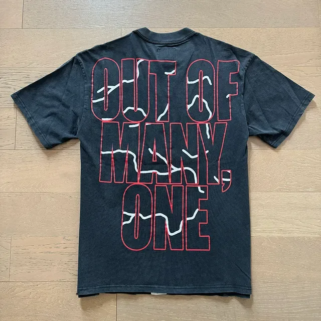 Black Graphic-Print Oversized Racer Skull Helmet T-Shirt 4