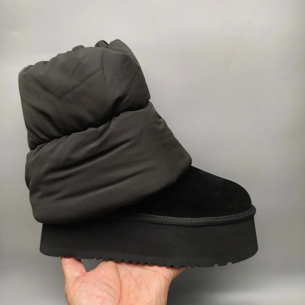 Black Platform Sole Plush Velvet Upper Snow Boots 2