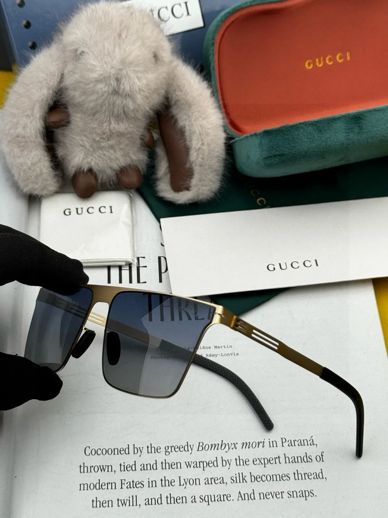Black Rectangular Thin-Frame Sunglasses 3