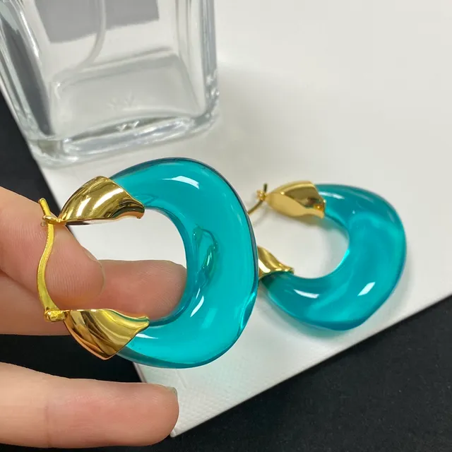 Boucles d'oreilles en résine translucide bleu et or en forme de feuille avec fermoir 4