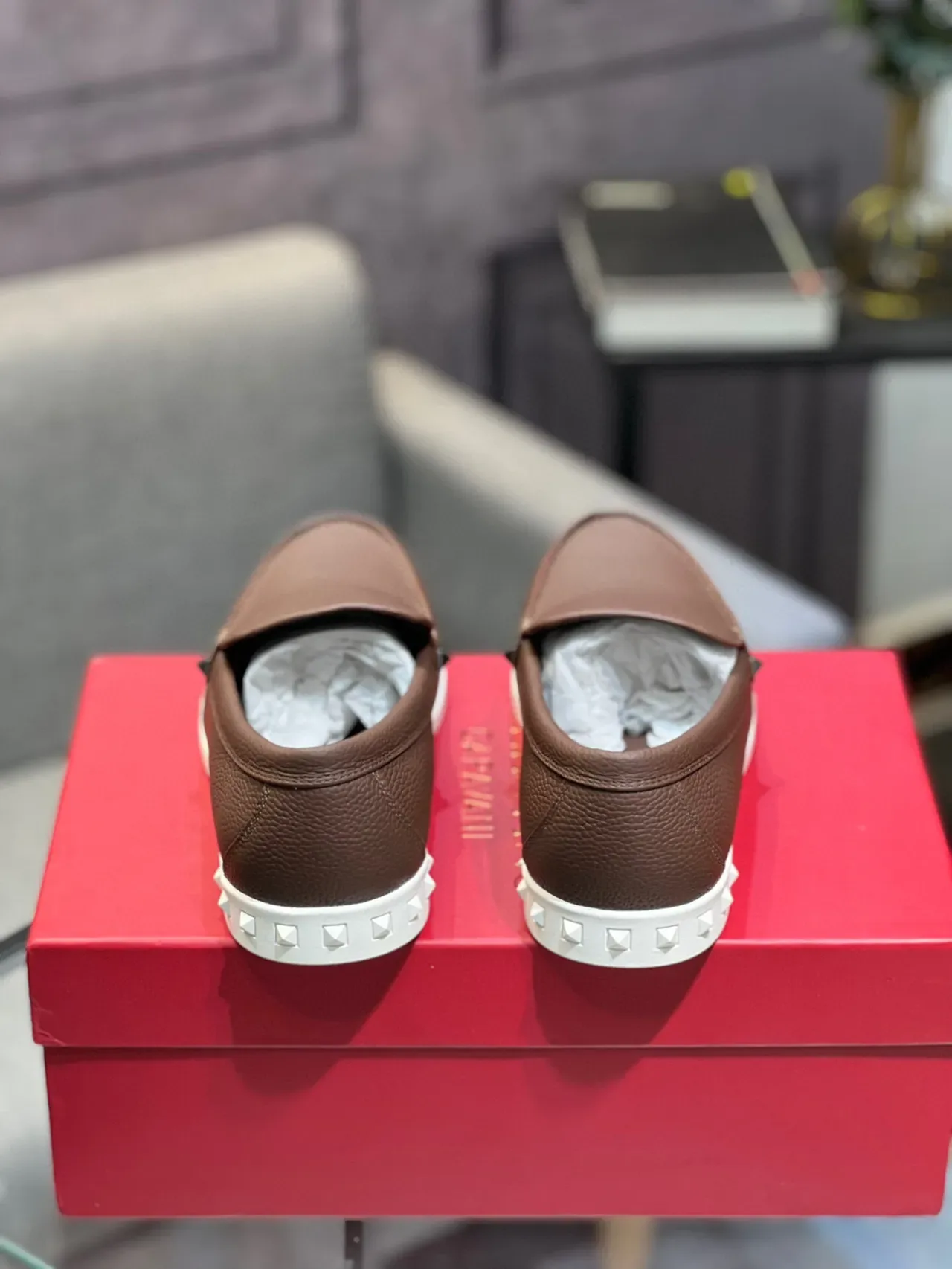 Brown White Pebbled Leather Moc-Toe Stitching Loafer 8